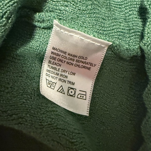 Green Cardigan with Star Embellishments - Picture 6 of 10